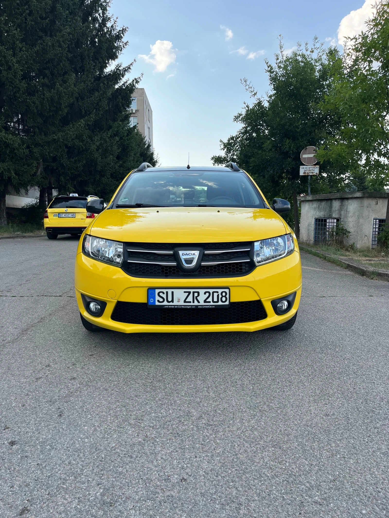 Dacia Logan 1.2 75кс Laureate - изображение 7