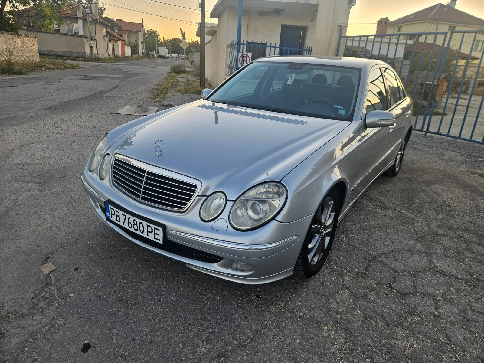 Mercedes-Benz E 320 3.2 CDI - изображение 2