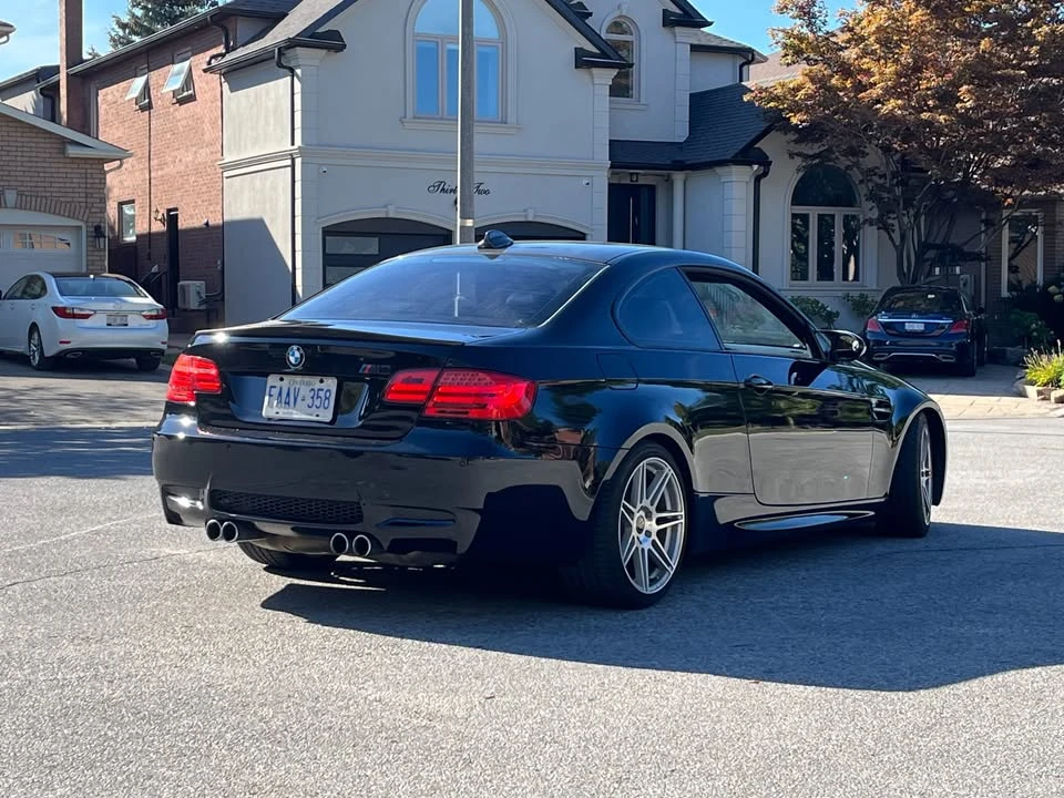 BMW M3 * CARFAX * БЕЗ ПЪРВОНАЧАЛНА ВНОСКА - изображение 4