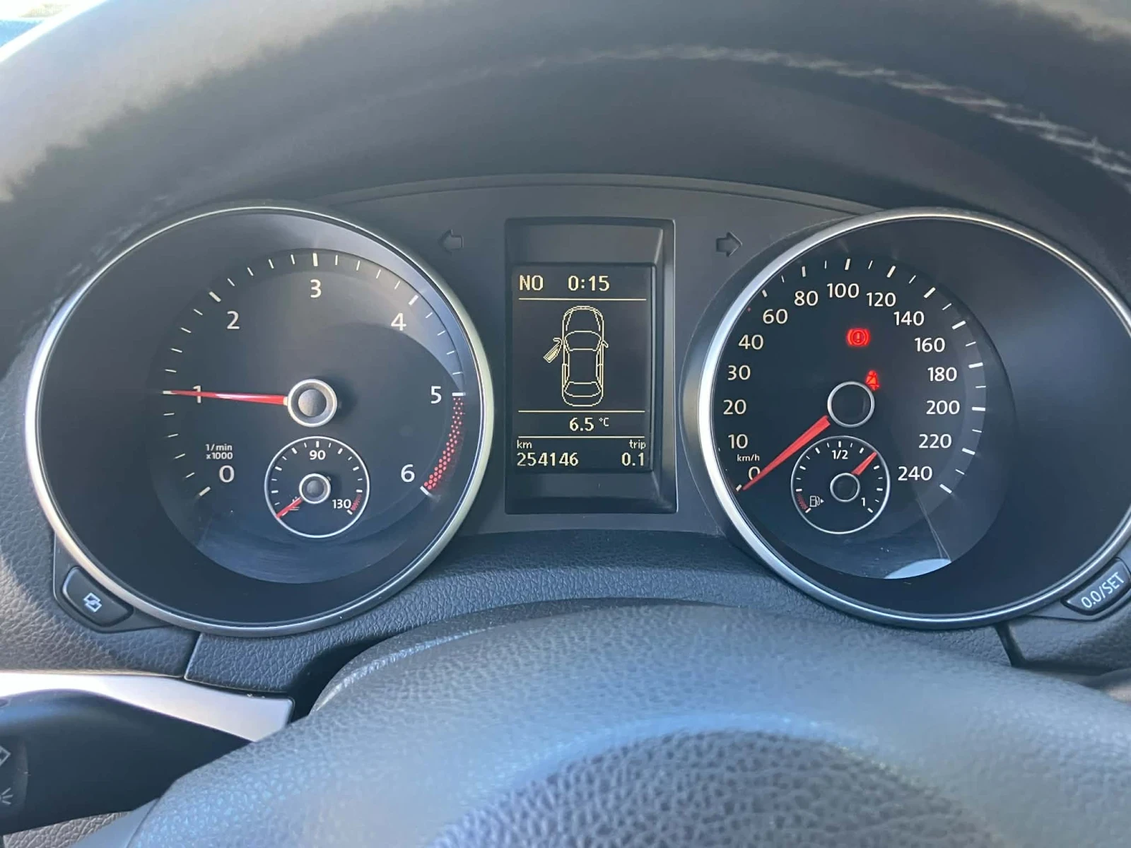 VW Golf 1.6 TDI 105 k Highline  | Mobile.bg � ����������� 12