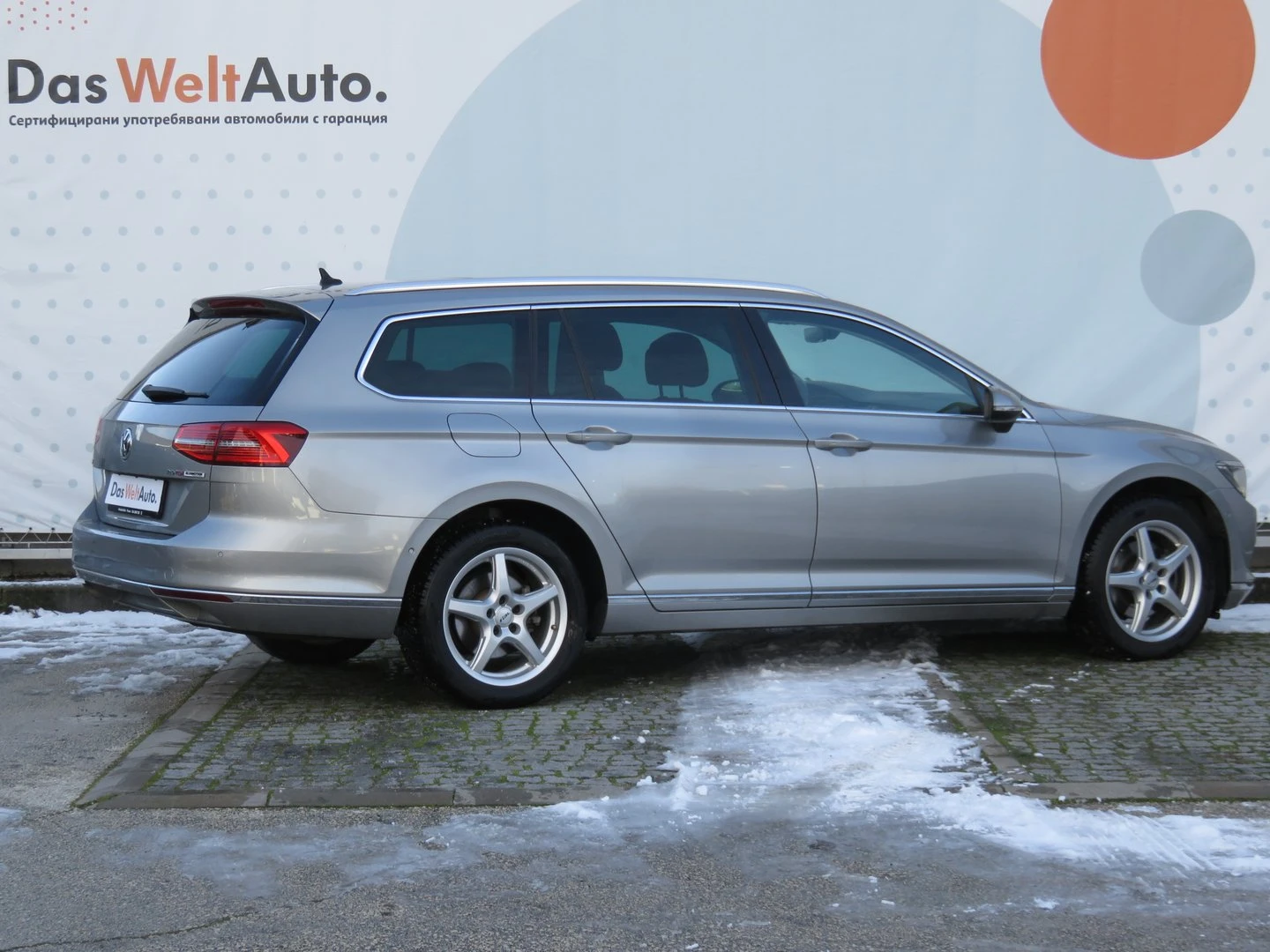 VW Passat Highline 2.0TDI SCR BMT - изображение 3
