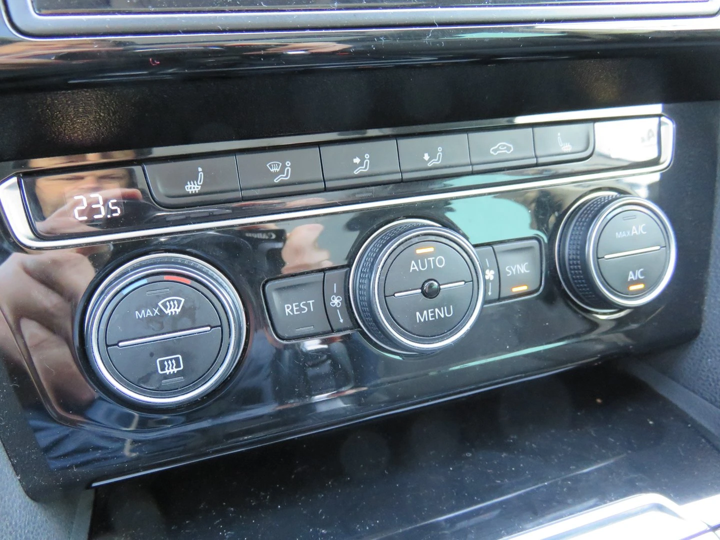 VW Passat Highline 2.0TDI SCR BMT | Mobile.bg � ����������� 12