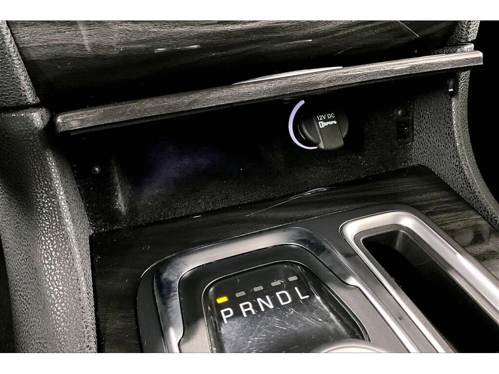 Chrysler 300c * Touring L | Leather | V6 | Remote Start * CARFAX | Mobile.bg � ����������� 14