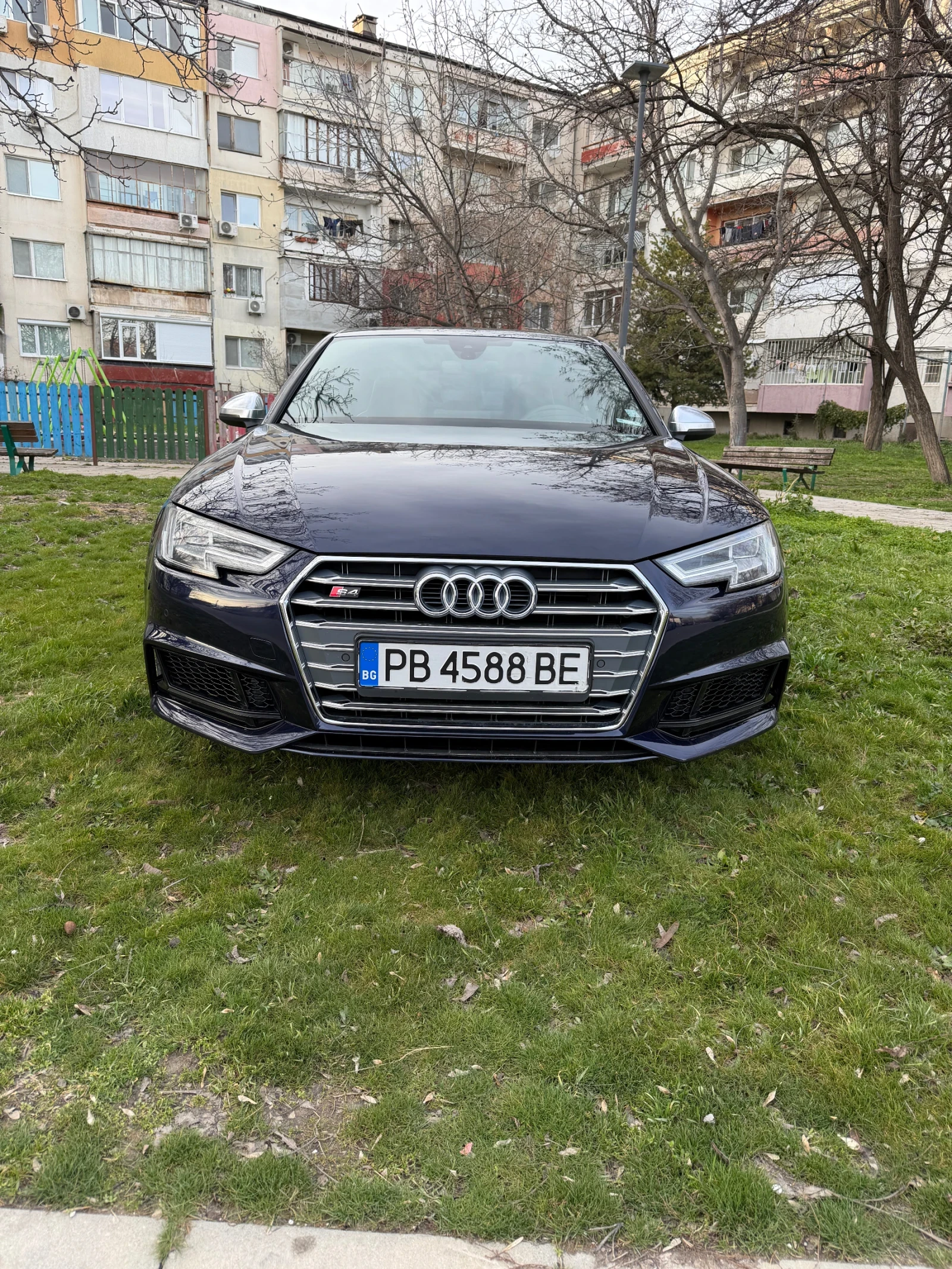 Audi S4
