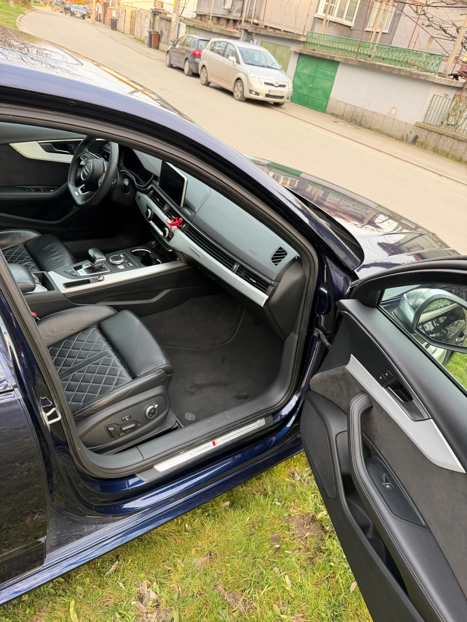 Audi S4, снимка 14 - Автомобили и джипове - 53740992