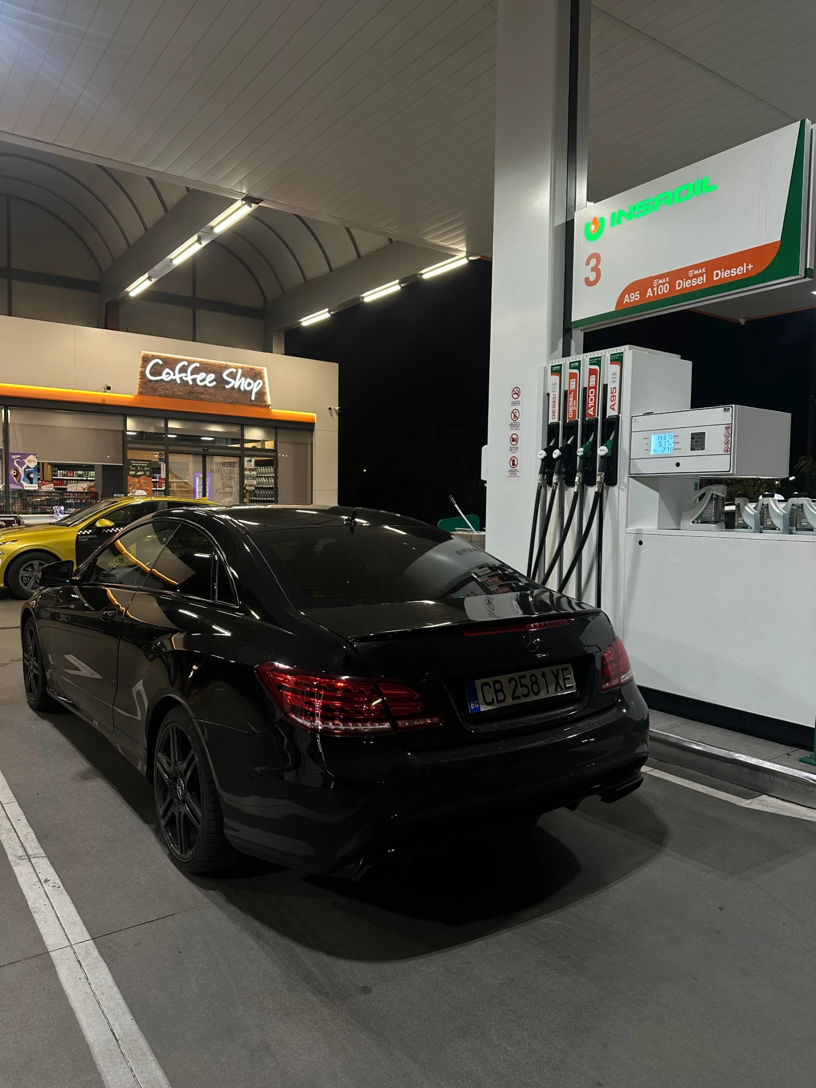 Mercedes-Benz E 350 AMG , снимка 2 - Автомобили и джипове - 54038380