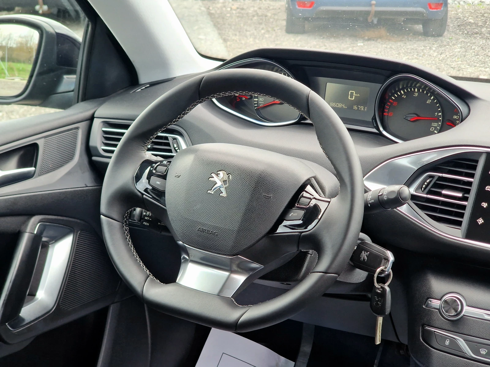 Peugeot 308 1.6 HDI 120k, снимка 9 - Автомобили и джипове - 54086064
