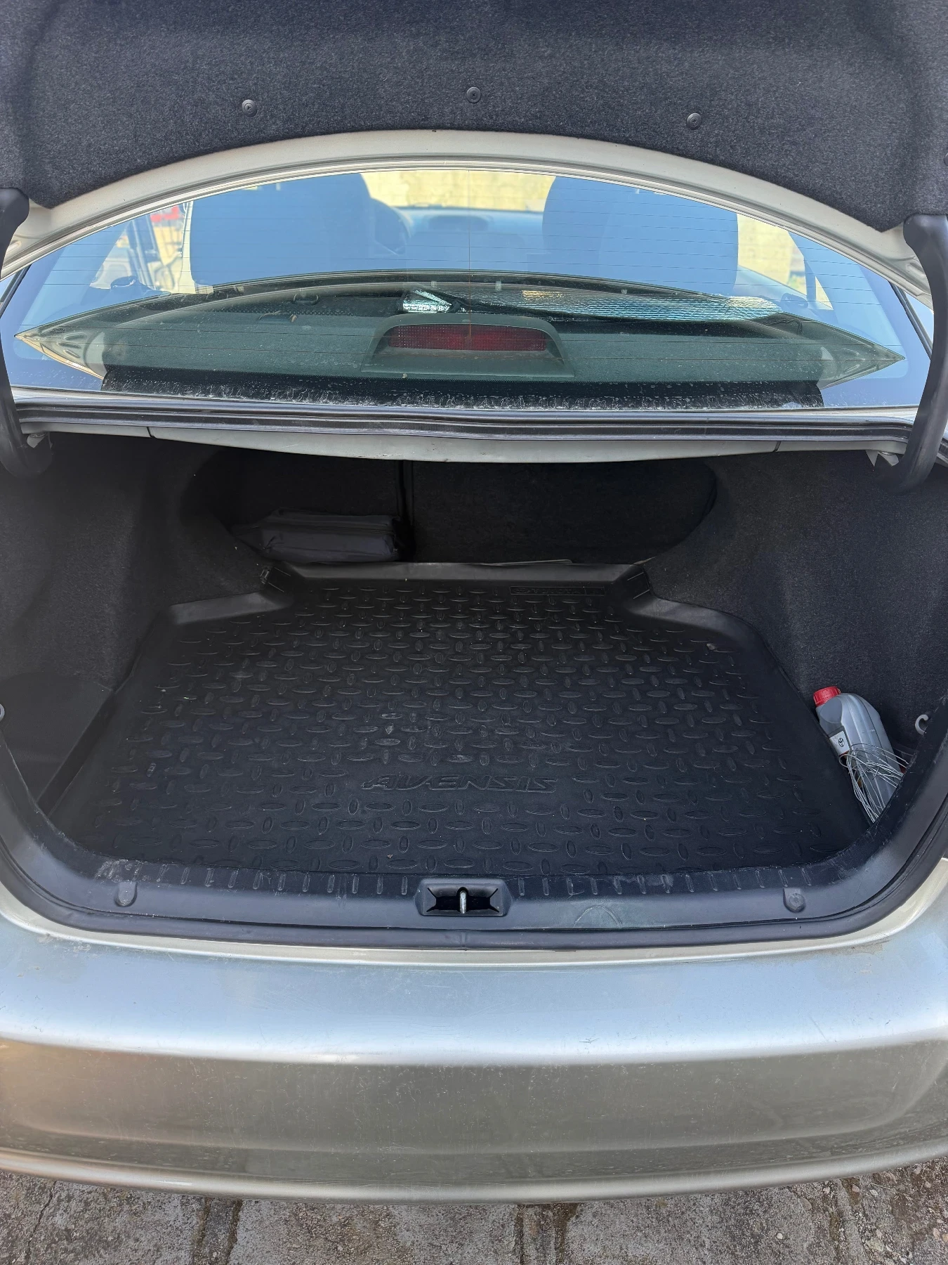 Toyota Avensis, снимка 15 - Автомобили и джипове - 54173788