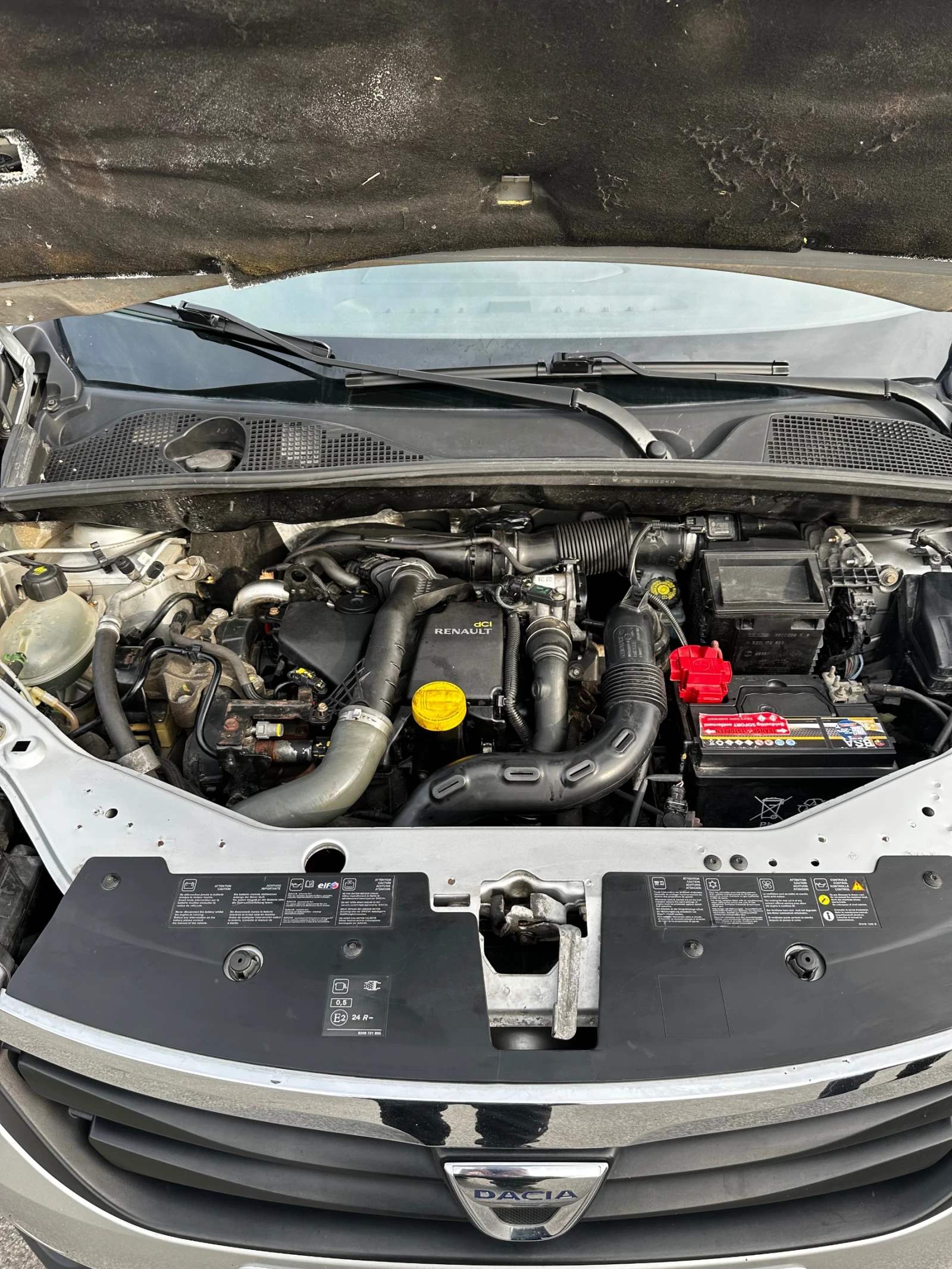 Dacia Lodgy 1.5 107hp 7 МЕСТА , снимка 12 - Автомобили и джипове - 54182677