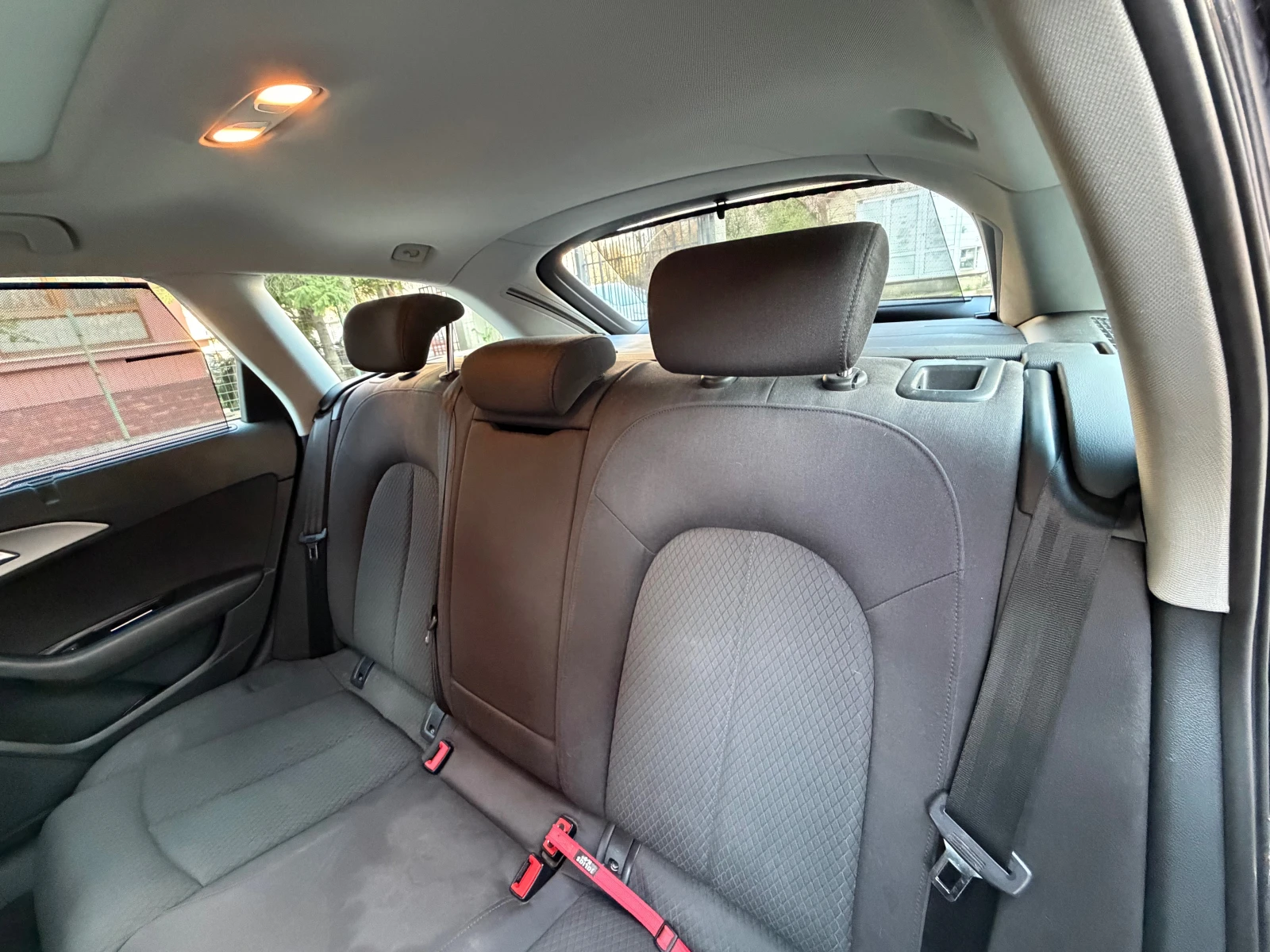 Audi A6 2.0 TDI Panorama, снимка 14 - Автомобили и джипове - 54239093