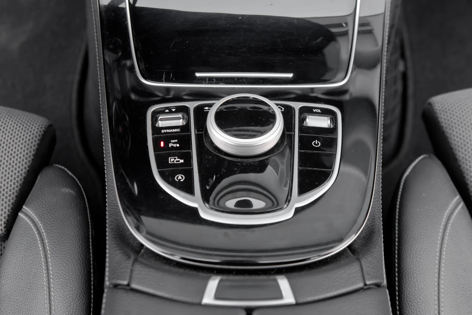 Mercedes-Benz E 220 AMG оптика, снимка 16 - Автомобили и джипове - 55128820