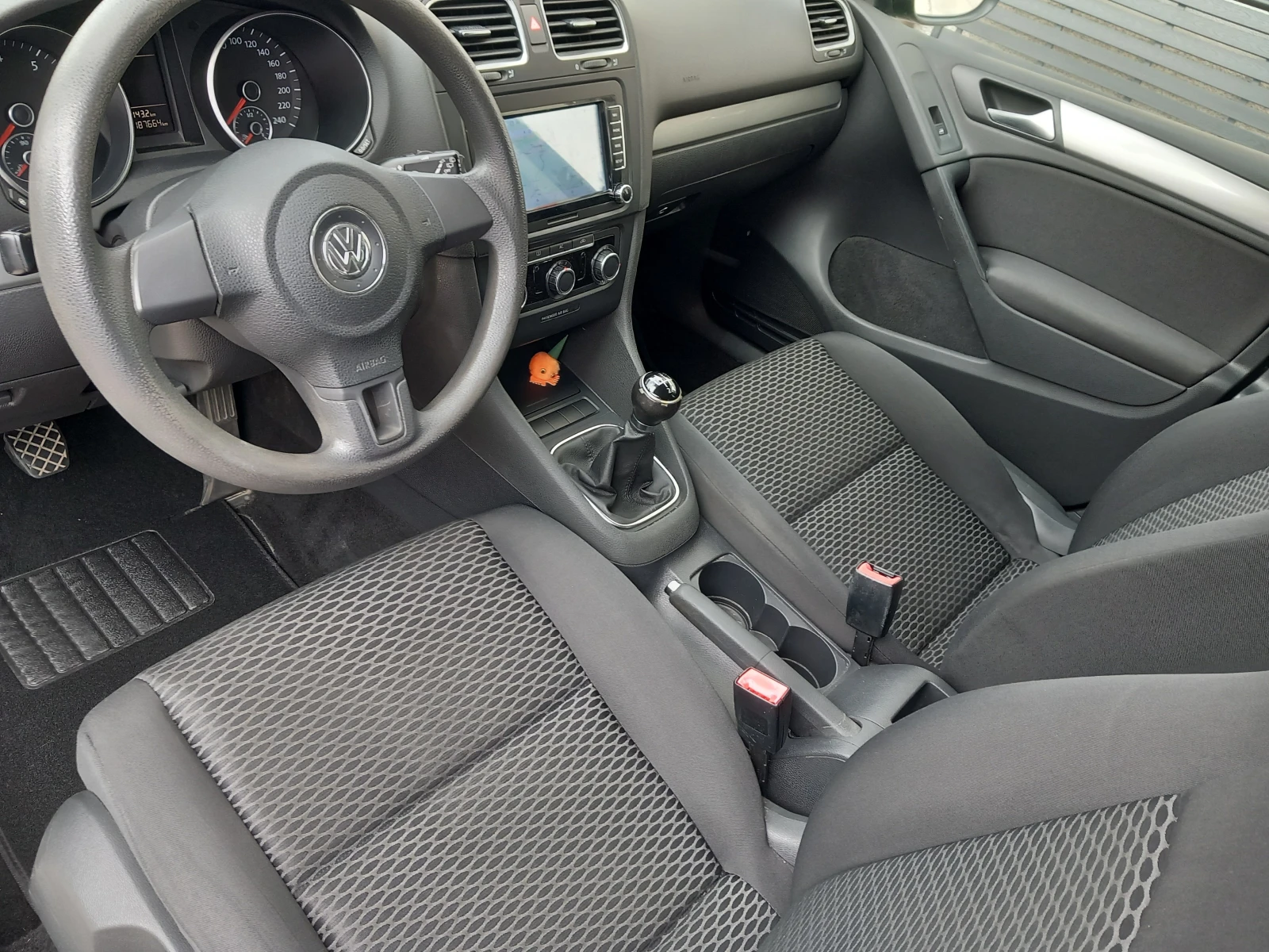 VW Golf 1.4 NAVI Камера, снимка 10 - Автомобили и джипове - 55316213