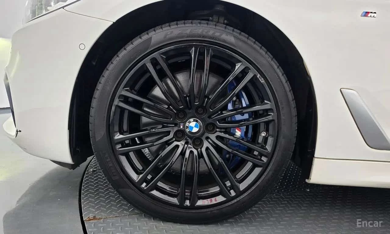 BMW 540 * xDrive M Sport Plus * КРАЙНА ЦЕНА ДО БГ, снимка 5 - Автомобили и джипове - 56270474