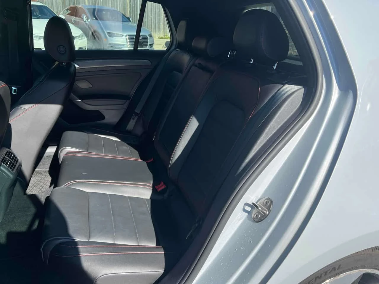 VW Golf GTI DSG  CARFAX, снимка 10 - Автомобили и джипове - 56623590