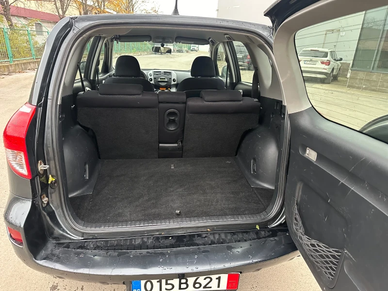 Toyota Rav4 2.2 d4d 136кс, снимка 9 - Автомобили и джипове - 48074457