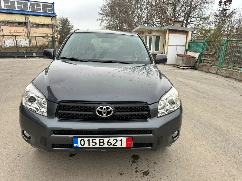 Toyota Rav4 2.2 d4d 136кс, снимка 2 - Автомобили и джипове - 48074457