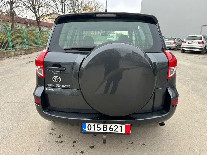 Toyota Rav4 2.2 d4d 136кс, снимка 5 - Автомобили и джипове - 48074457