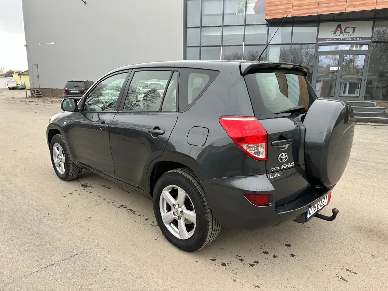 Toyota Rav4 2.2 d4d 136кс, снимка 7 - Автомобили и джипове - 48074457