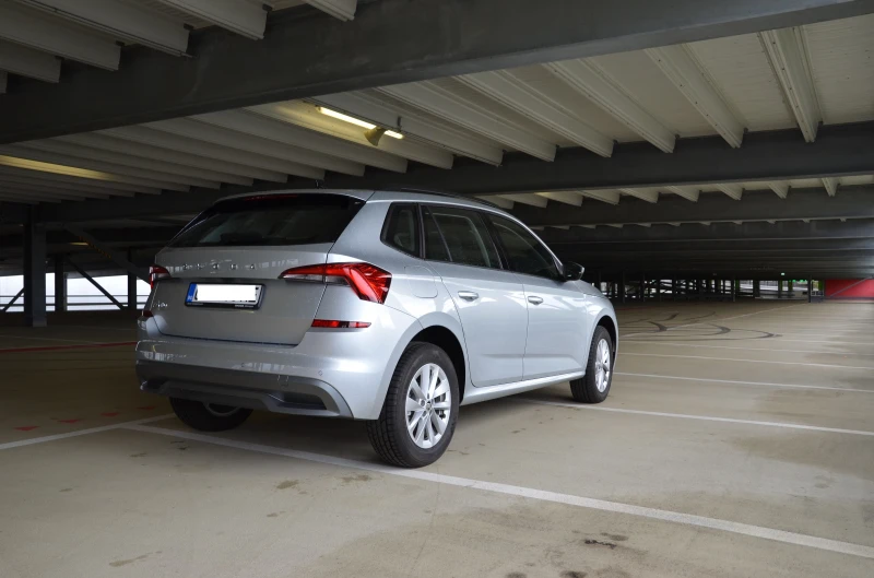 Skoda Kamiq, снимка 2 - Автомобили и джипове - 51704846
