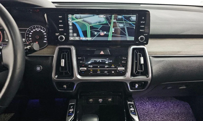 Kia Sorento Diesel 2.2 2WD Prestige, снимка 14 - Автомобили и джипове - 52108376