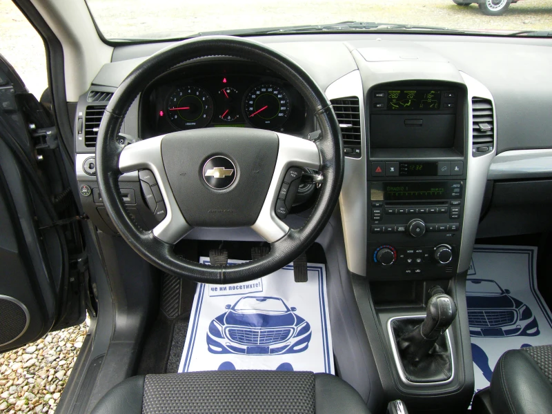 Chevrolet Captiva 2.4i GAZ 4x4 7места, снимка 10 - Автомобили и джипове - 52392300