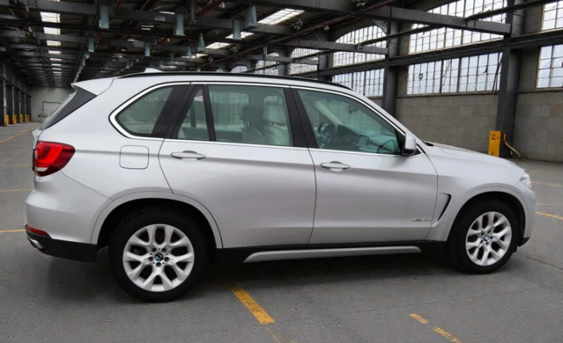 BMW X5 (F15) 40E xDRIVE, снимка 5 - Автомобили и джипове - 52728841
