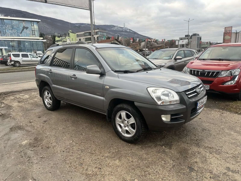 Kia Sportage 2.0/16v 4X4 , снимка 2 - Автомобили и джипове - 53104109