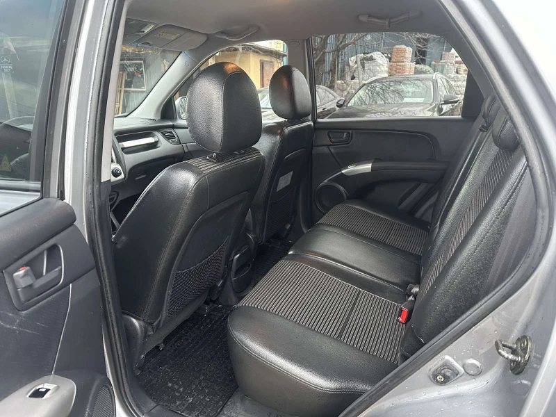 Kia Sportage 2.0/16v 4X4 , снимка 10 - Автомобили и джипове - 53104109