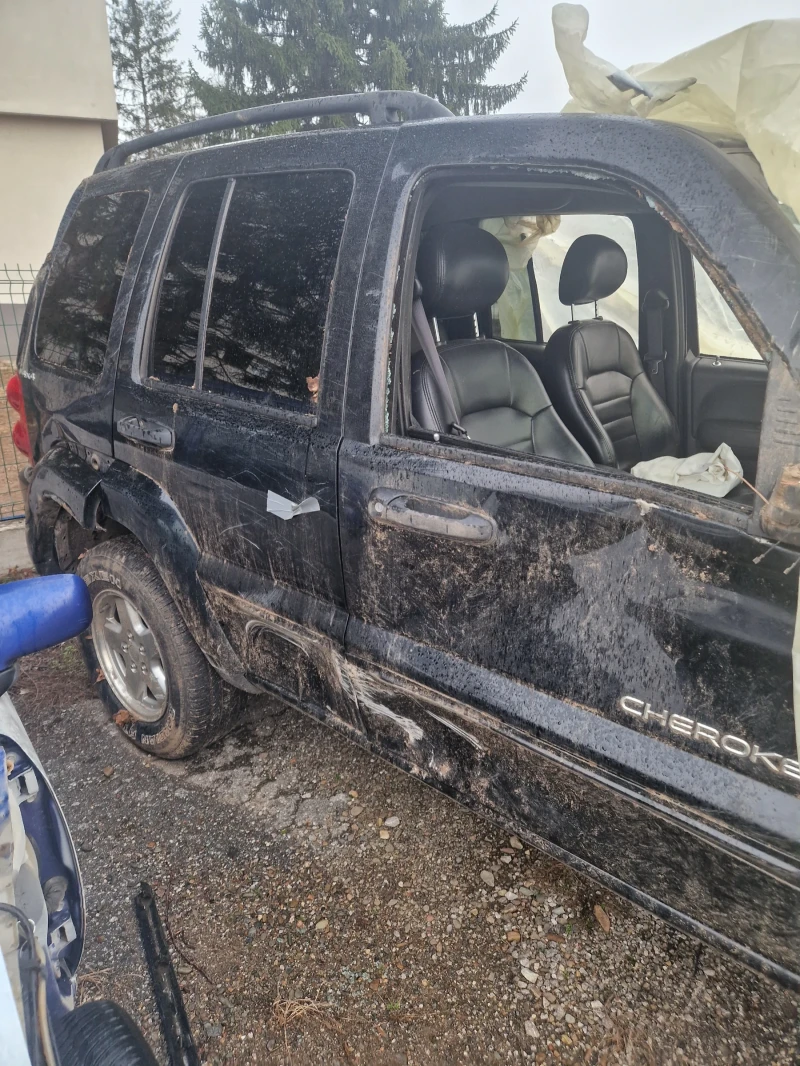 Jeep Cherokee, снимка 6 - Автомобили и джипове - 53281942