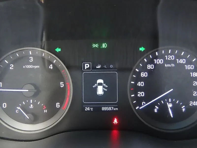 Hyundai Tucson 1.7/2WD/�������/���������/����� ������ | Mobile.bg � ����������� 8