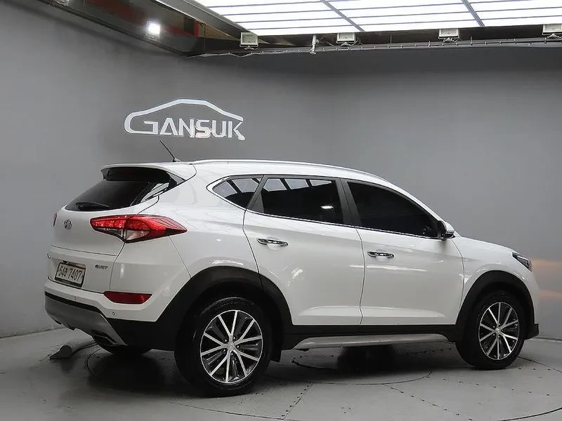 Hyundai Tucson 1.7/2WD/�������/���������/����� ������ | Mobile.bg � ����������� 4