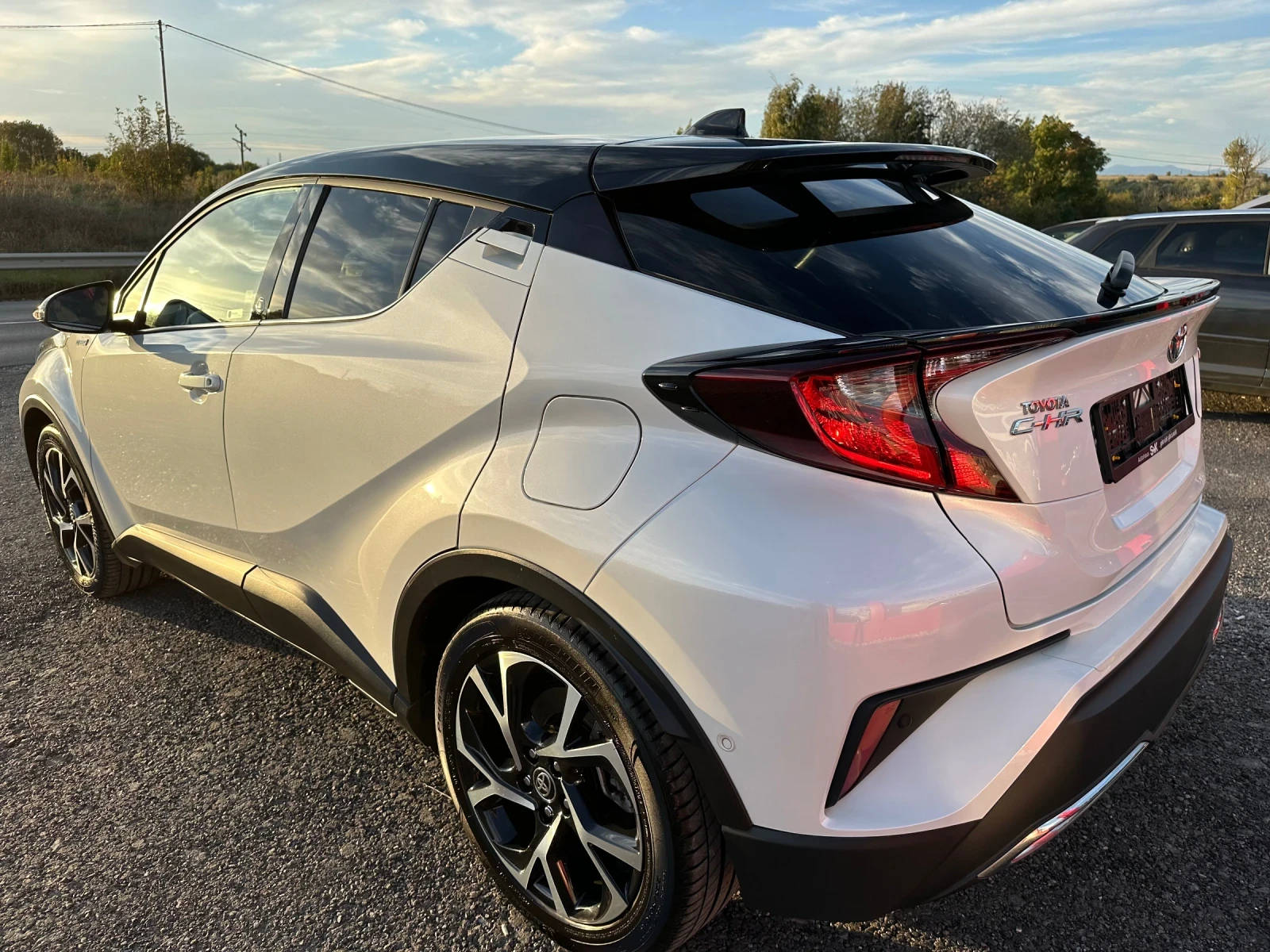 Toyota C-HR 2.0 HYBRID 184K.C ГАРАНЦИЯ!!! - изображение 7