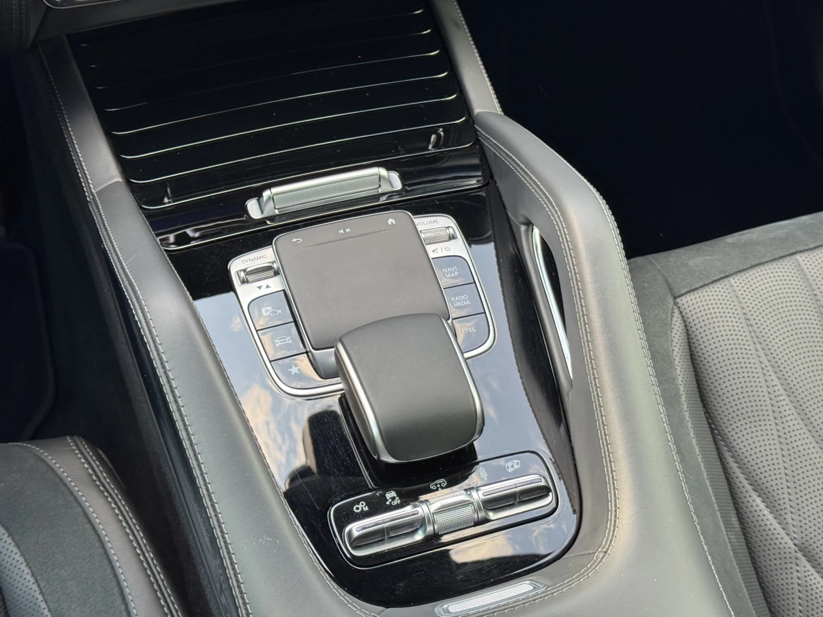 Mercedes-Benz GLS 63 AMG * 3dBURMESTER* * CARBON* PANO* DISTR* KEYLE | Mobile.bg   12