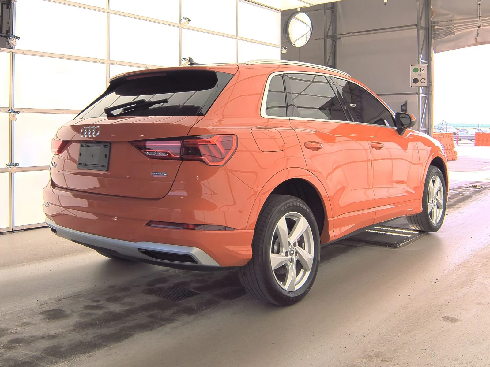 Audi Q3 Premium* Матрикс* Диг.табло* Подгрев* Камера* Пано - изображение 4