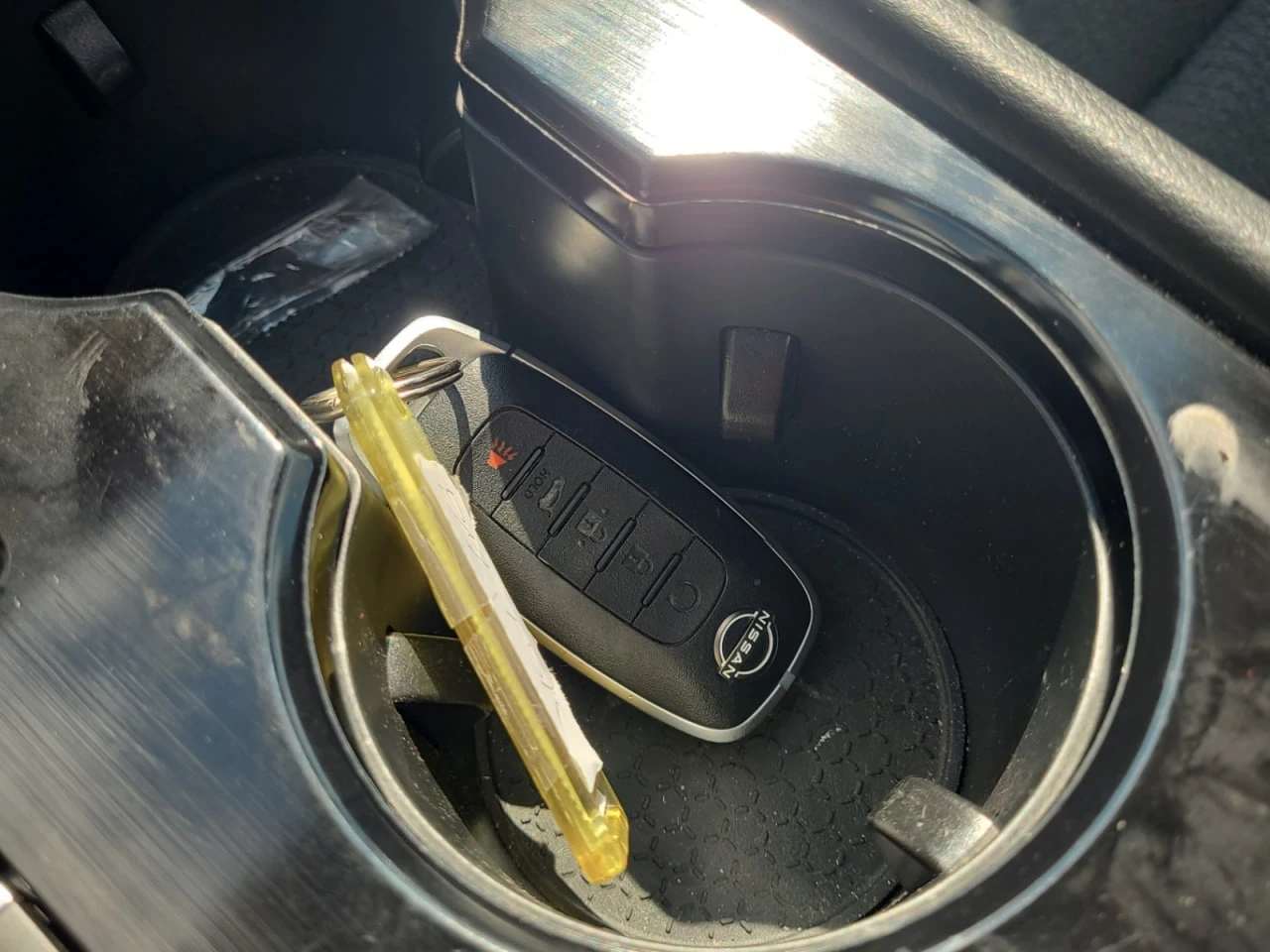 Nissan Rogue * АВТО КРЕДИТ* ЦЕНА ДО БГ * СЕРВИЗНА ИСТОРИЯ *  - изображение 10