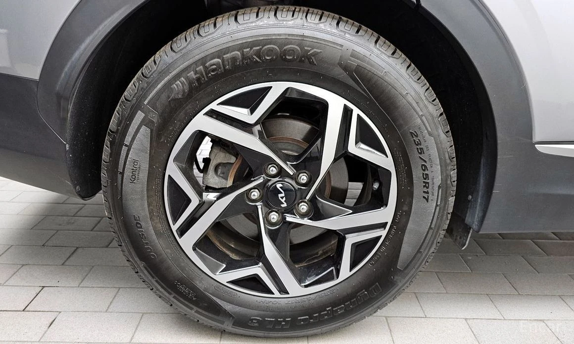 Kia Sportage, снимка 5 - Автомобили и джипове - 54597389