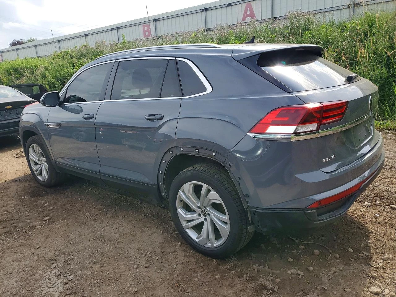VW Atlas CrossSport* SEL* AWD* КОЖА* ПОДГРЕВ* ПАНО* , снимка 2 - Автомобили и джипове - 55463594