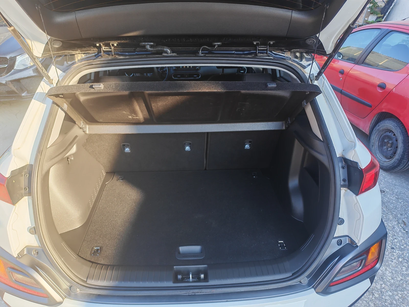 Hyundai Kona 1.6 TGDI AWD, снимка 5 - Автомобили и джипове - 55779631