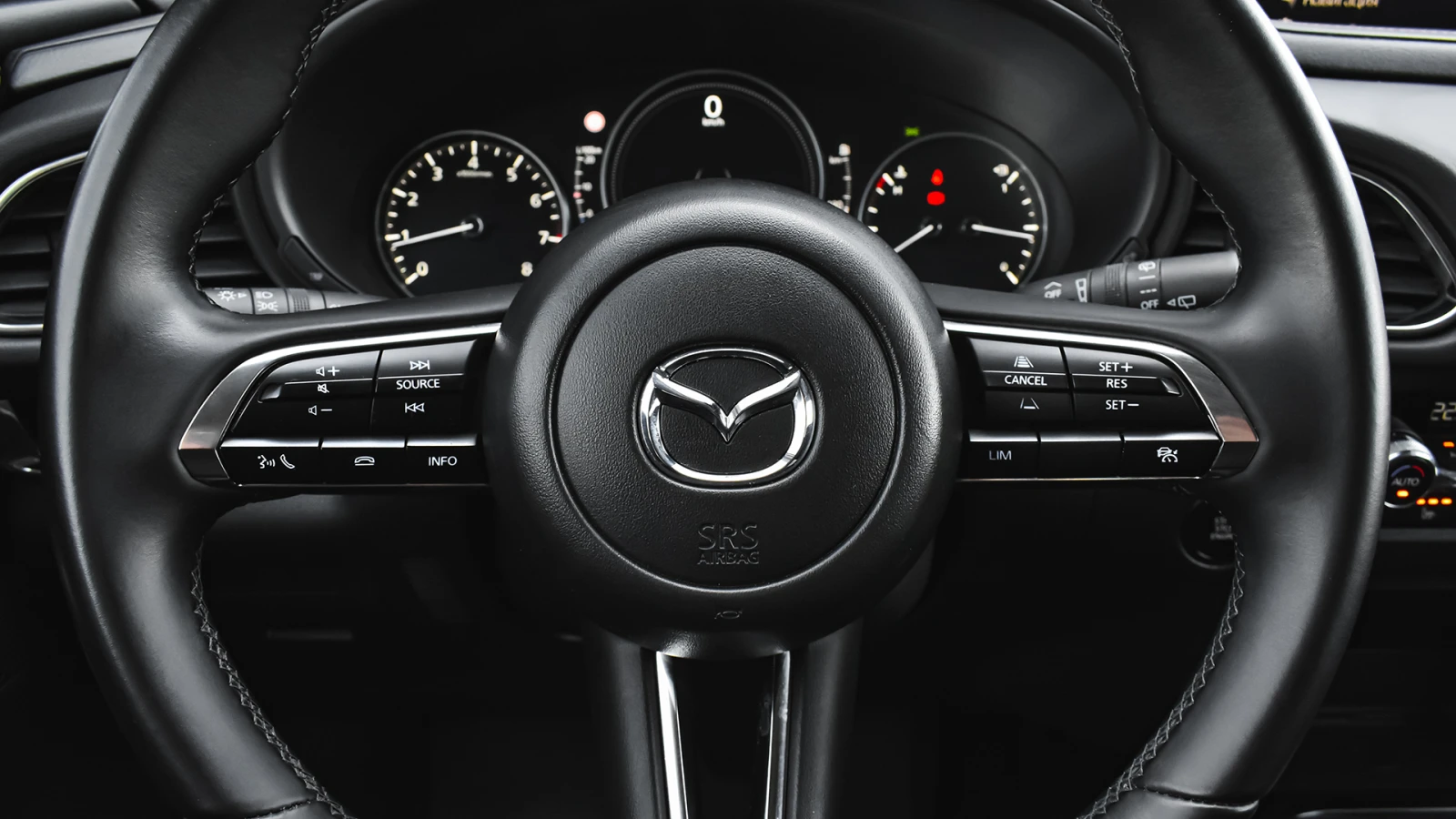 Mazda CX-30 2.0 e-SKYACTIV X HOMURA Automatic, снимка 10 - Автомобили и джипове - 56166256