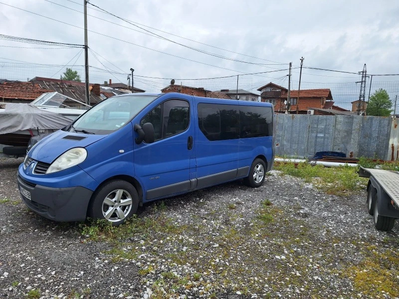 Renault Trafic 2.5 dci, снимка 1 - Бусове и автобуси - 47284636