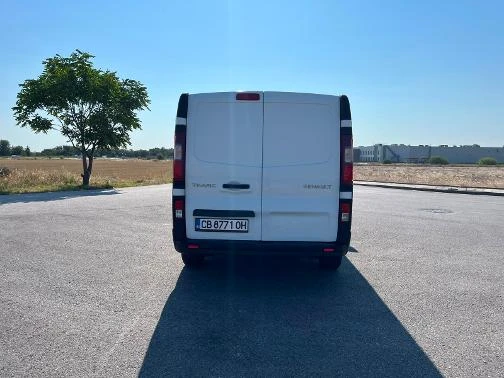 Renault Trafic 3 1.6ТД 125КС ЕВРО 6В РЕГ ОБСЛ ПЕРФЕКТЕН, снимка 4 - Бусове и автобуси - 56230647