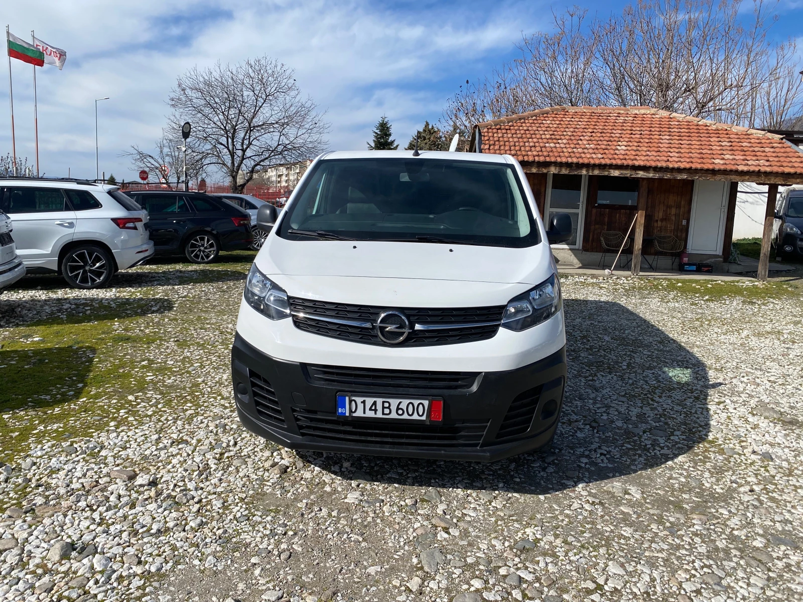 Opel Vivaro -2.0CDTI / -2021г./КАТО-НОВ/MAXI, снимка 2 - Бусове и автобуси - 53815904