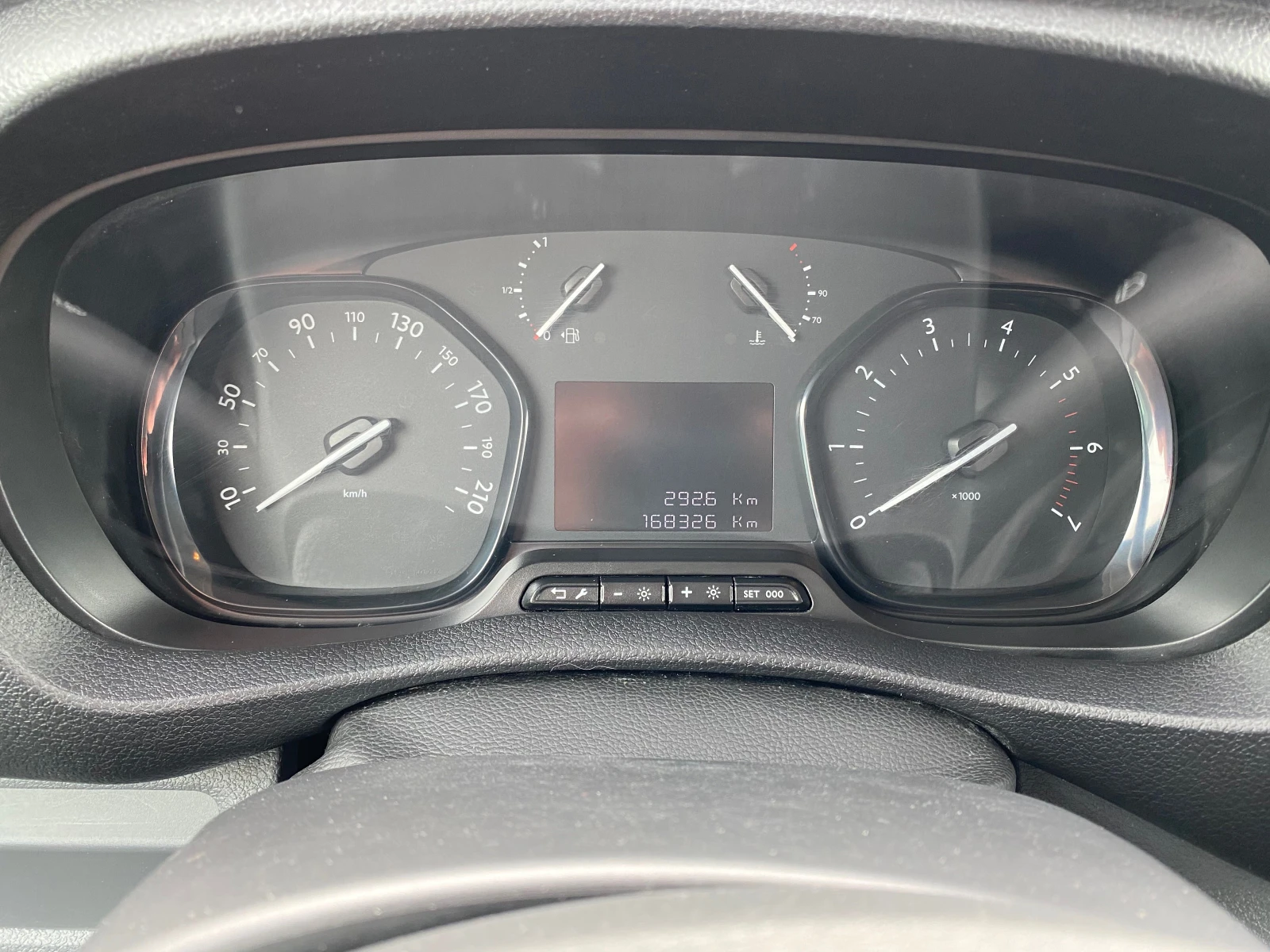 Opel Vivaro -2.0CDTI / -2021г./КАТО-НОВ/MAXI, снимка 10 - Бусове и автобуси - 53815904