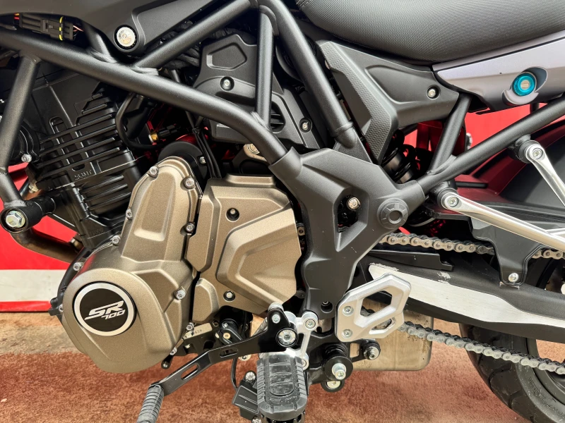 QJMotor SRT 700SX, снимка 13 - Мотоциклети и мототехника - 53295012