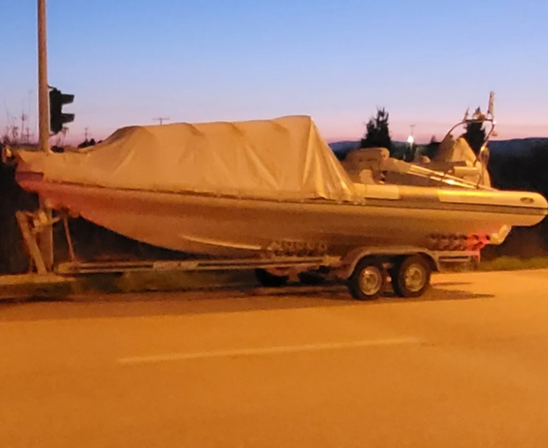 Надуваема лодка Собствено производство Fost Obsession 7.40m , снимка 7 - Воден транспорт - 53942025