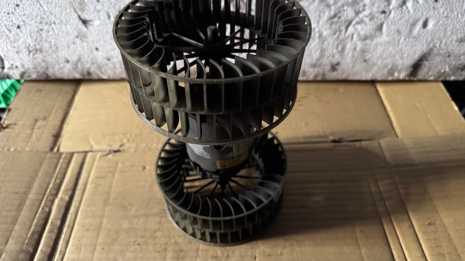 ���������� �� ����� �a BMW 525 - 94.203.50.005 / E326411 /  1374377.2 | Mobile.bg � ����������� 1