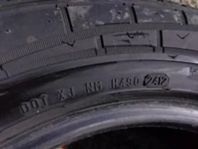 Гуми Зимни 215/65R16, снимка 12