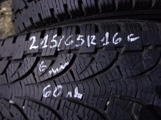 Гуми Зимни 215/65R16, снимка 1 - Гуми и джанти - 12639800