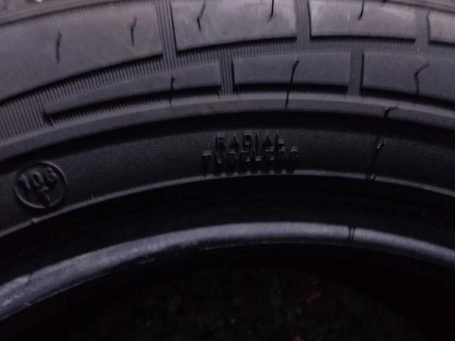 Гуми Зимни 215/65R16, снимка 11 - Гуми и джанти - 12639800