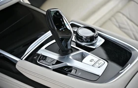 BMW 750 M-Sport xDrive, снимка 10